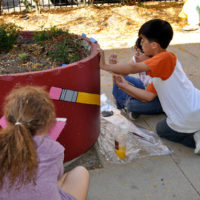 McCutcheon Elementary School, Chicago - Painting the planters